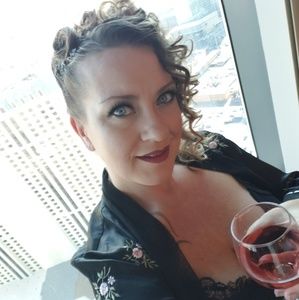 Meet your Posher, Robyn